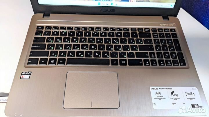 Ноутбук Asus В очень хорошем состоянии для работы