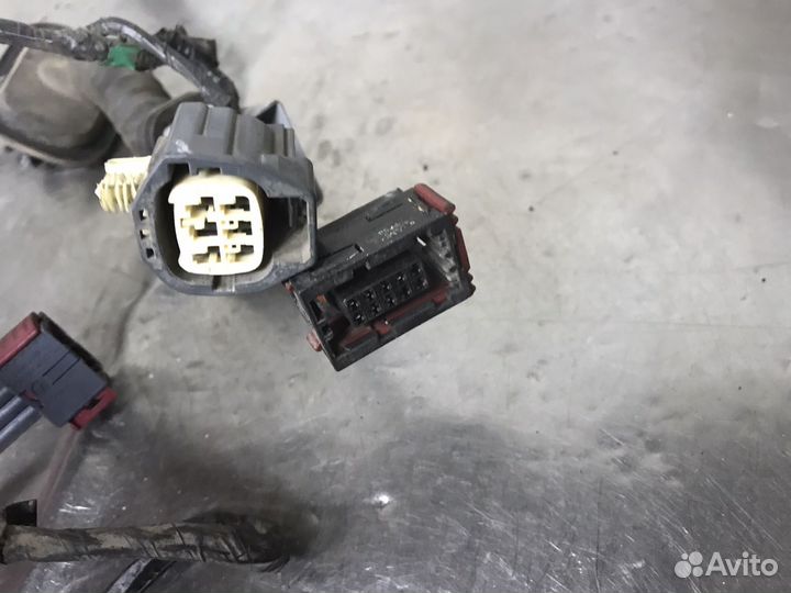 Эл проводка правой перед двери Cadillac STS 05-11