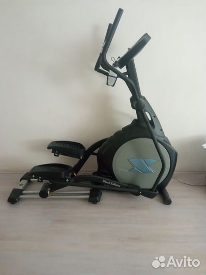 Эллиптический тренажер Spirit XE520S