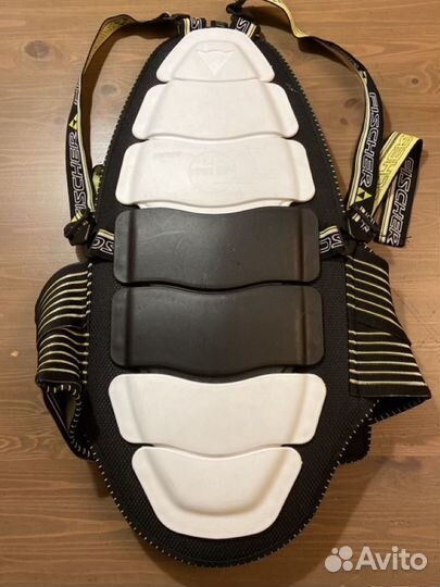 Защита спины dainese