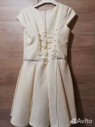 Нарядное платье