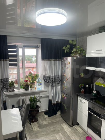 2-к. квартира, 48 м², 5/5 эт.