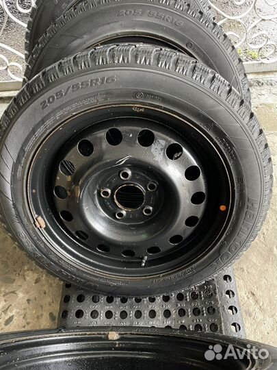 Hankook Winter I'Pike 205/55 R16