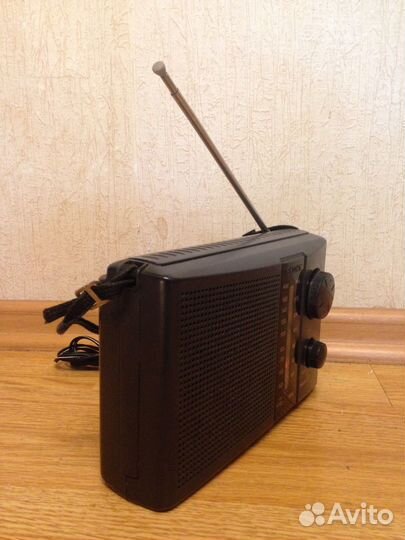Радиоприемник Sony icf 18
