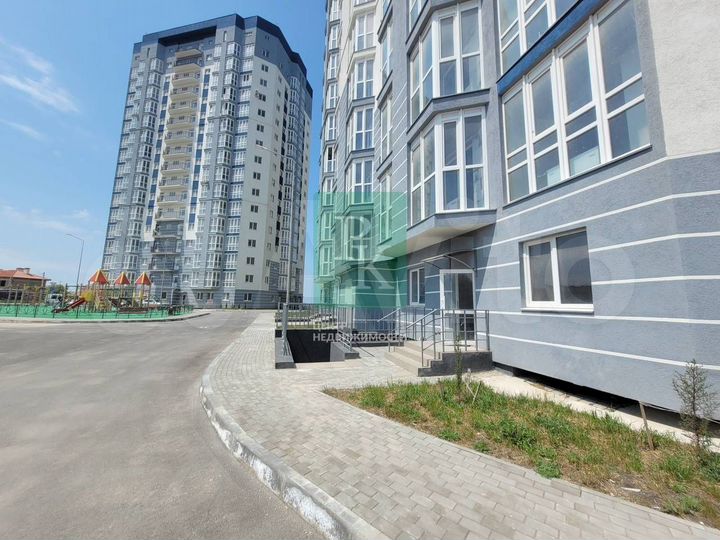 Помещение на 1-м этаже в Гагаринских высотках