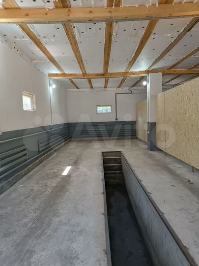 Гараж, > 30 м²