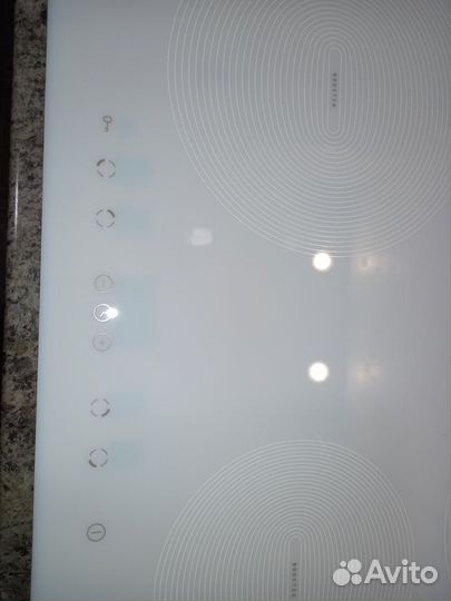 Индукционная варочная панель 4комфортки Ханса