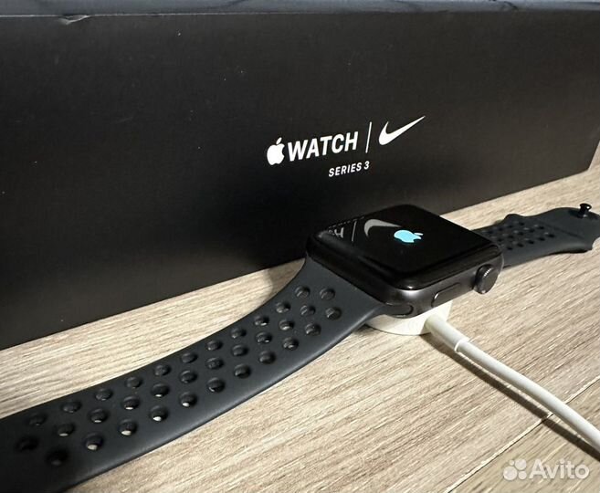 Часы apple watch 3 42mm nike