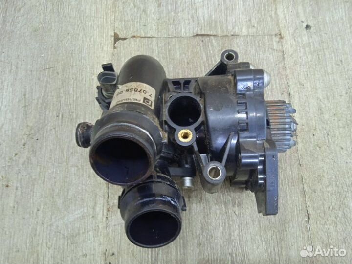 Помпа Volkswagen Passat B6 BZB 2008