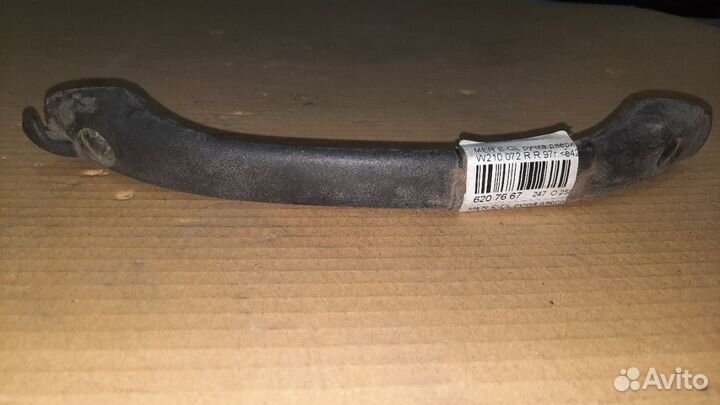 Обшивка салона задняя правая вержняя Mercedes-benz E-class W210.072