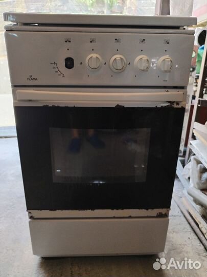 Продаю печь газовую с духовкой