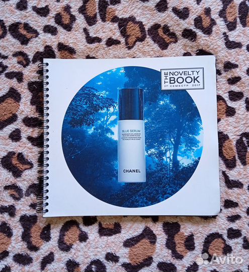 Продам книгу, бренд-бук Chanel