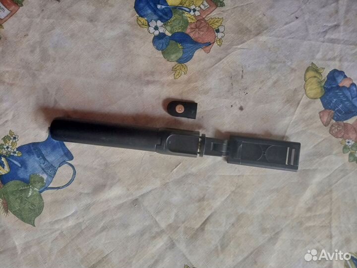 Продам селфи палку блютюз