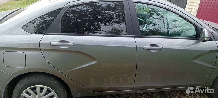 Дверь LADA vesta седан