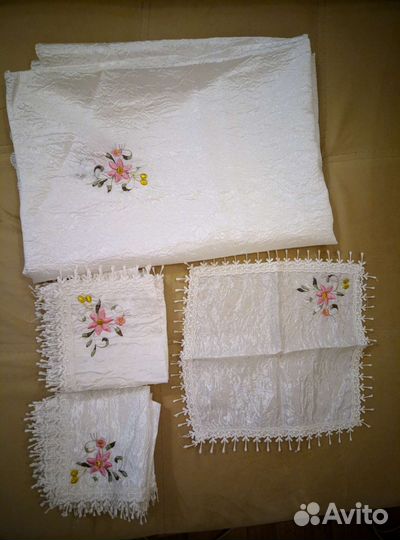 Скатерть (150x220) с салфетками