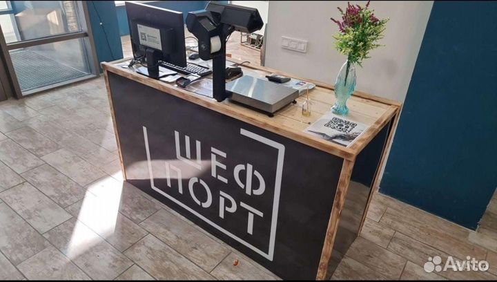 Кассовая тумба