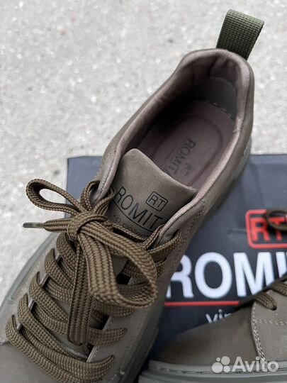 Кроссовки мужские romitan 41 размер, новый