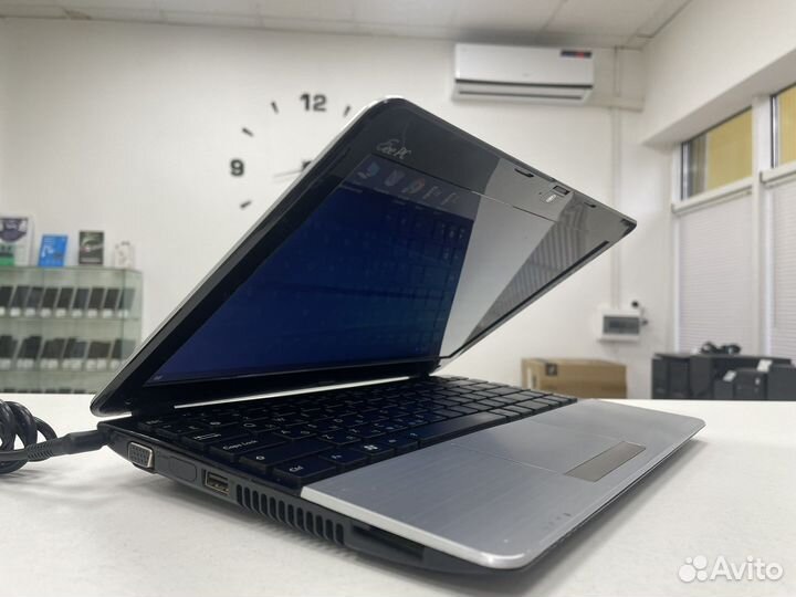 Компактный ноутбук Asus