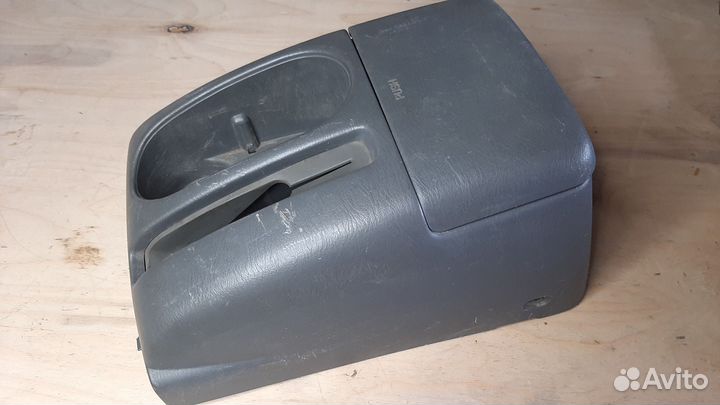 Центральная консоль Сузуки Гранд Витара 1