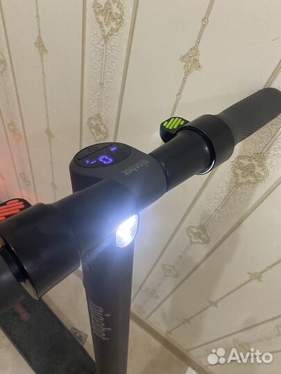 Электросамокат ninebot