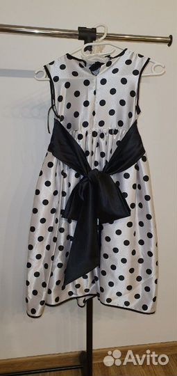 Платье праздничное