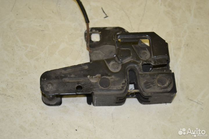 Замок капота Audi А4 B7