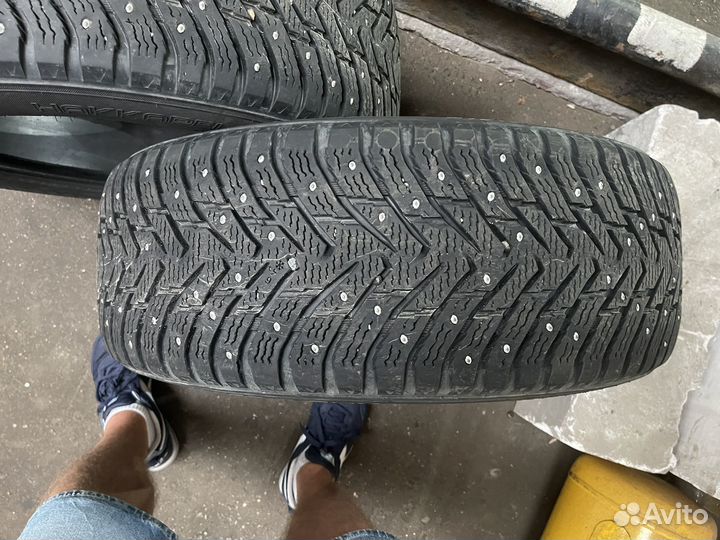 Nokian Tyres Hakkapeliitta 8 SUV 235/60 R18 107