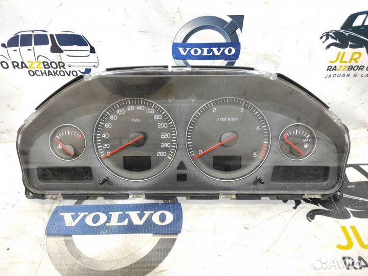 Приборная панель Volvo S60 S80 V70 XC70 2001-2009