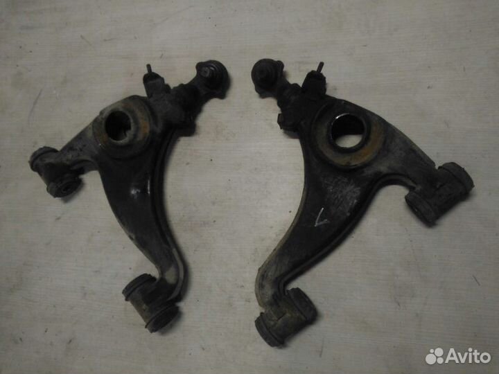 Рычаг подвески передний Mercedes-Benz E-Class W124