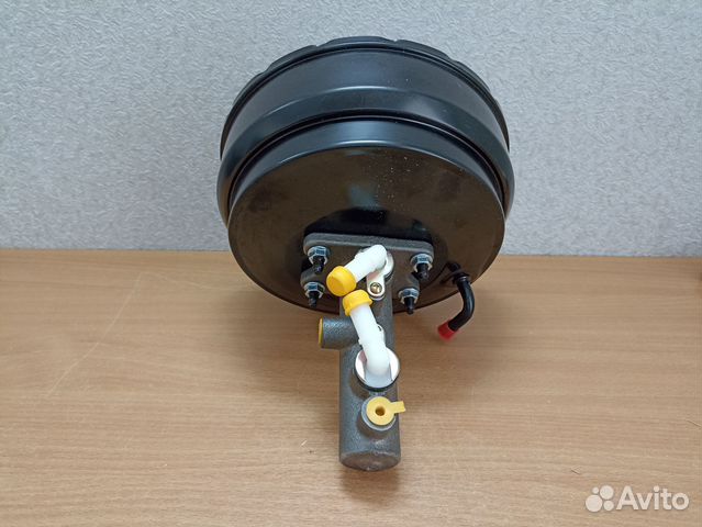 Юджин 1041/20 цилиндр торм. глав. с вакуумником