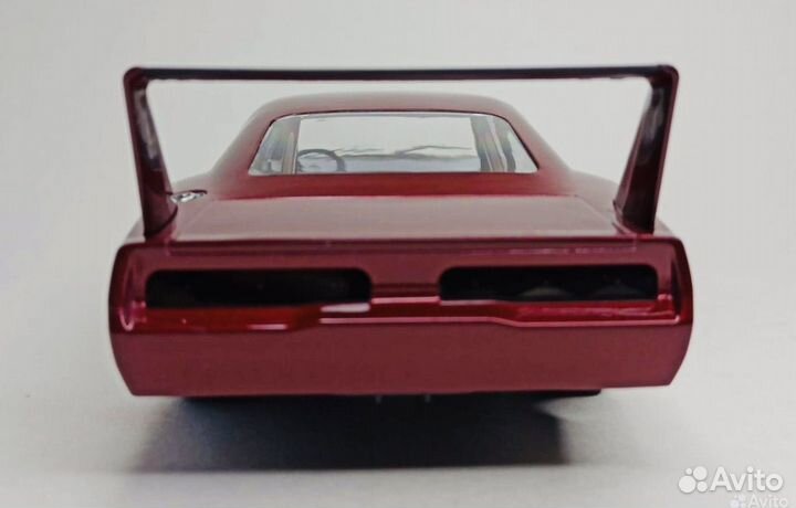 Dodge Charger Daytona 1969 Custom 1:18 Green Light