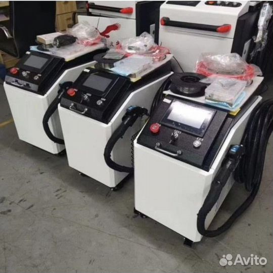 Аппарат лазерной чистки металла