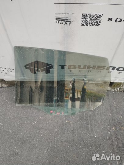 Стекло двери правое заднее Ford focus I форд фокус