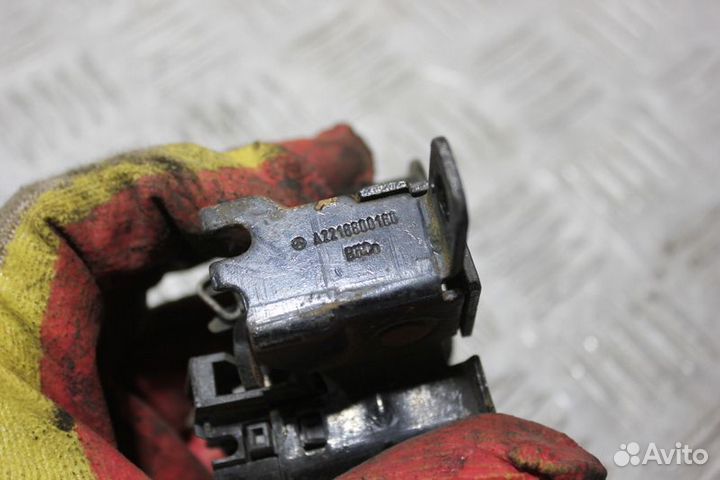 Замок капота S500 221