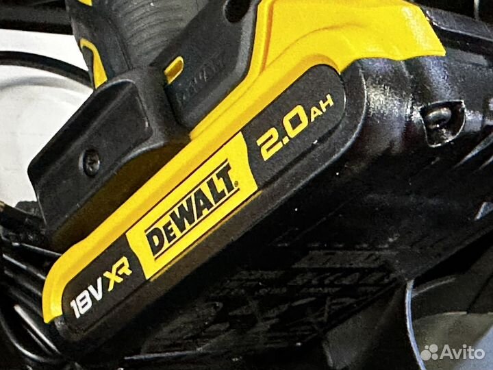 Аккумуляторный шуруповерт dewalt DCF887D2