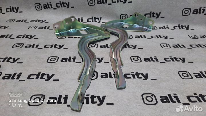 Петли капота Солярис 14-17г Hyundai