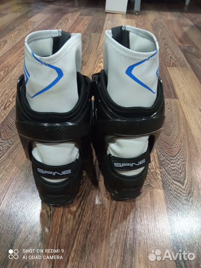 Лыжные ботинки коньковые spine