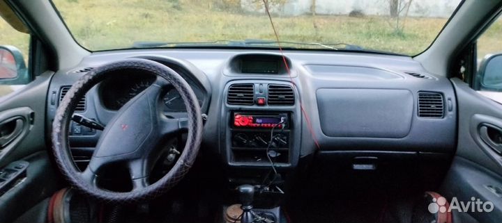 Mitsubishi Space Star 1.3 МТ, 1999, 361 000 км