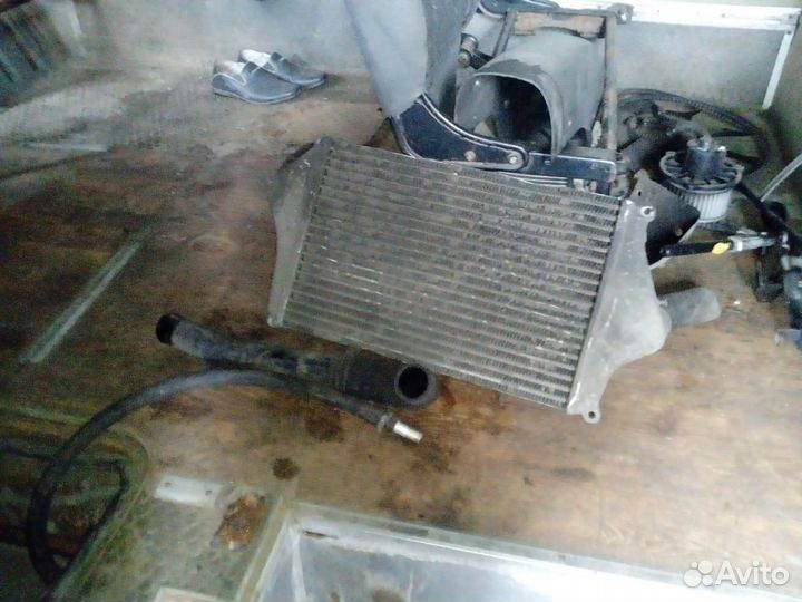 Интеркулер Hyundai HD65/72/78 County D4DB Б/У