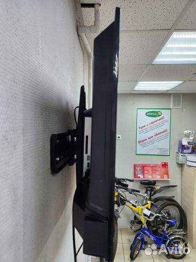 Телевизор econ 81см