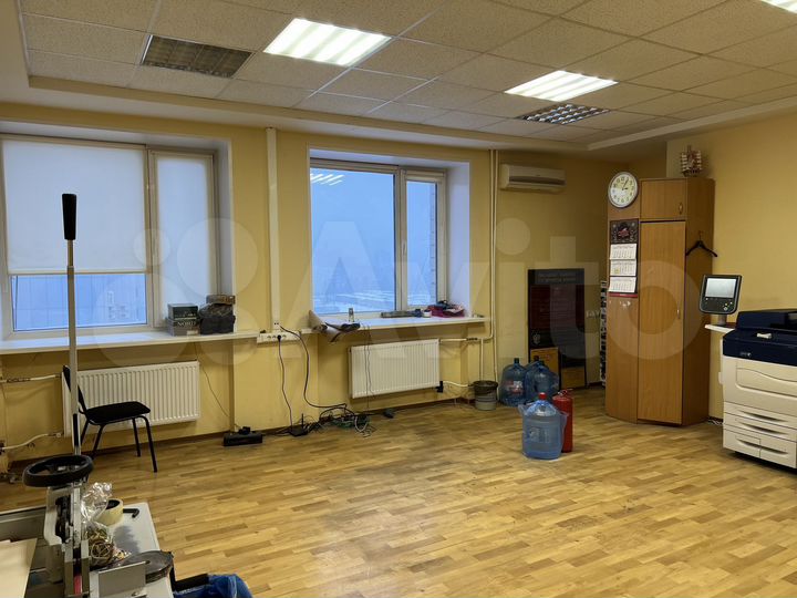 Продам 246 м², 6 этаж в БЦ на Холмогорова, 1лин