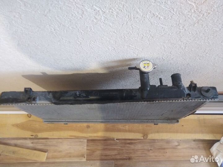 Радиатор охлаждения на Мазду 6 2008г