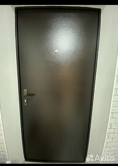 Бирск. Дверь входная металлическая