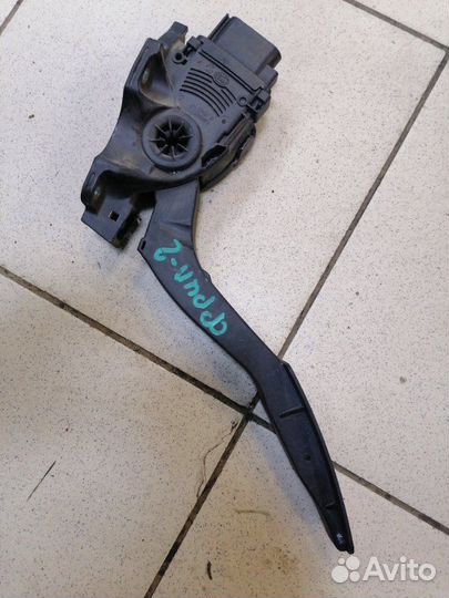 Педаль газа Land Rover Freelander 2