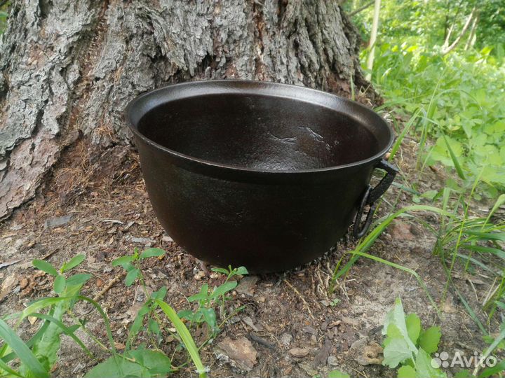 Котелок, казан, чугунный, старинный