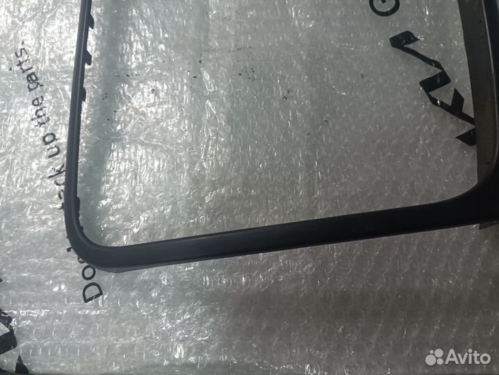 Рамка магнитолы Renault Logan 2