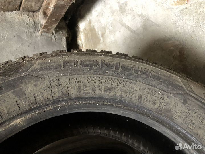Nokian Tyres Hakkapeliitta 5 235/60 R17