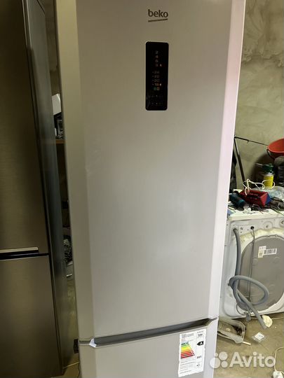 Холодильник beko