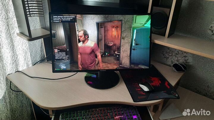 Компьютерный стол