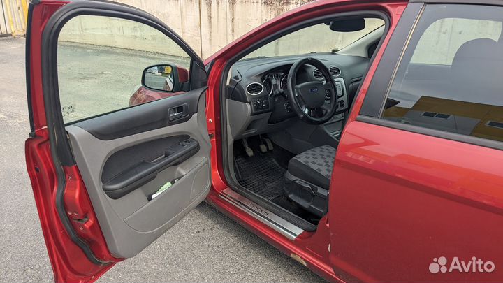 Ford Focus 1.6 МТ, 2008, 259 804 км